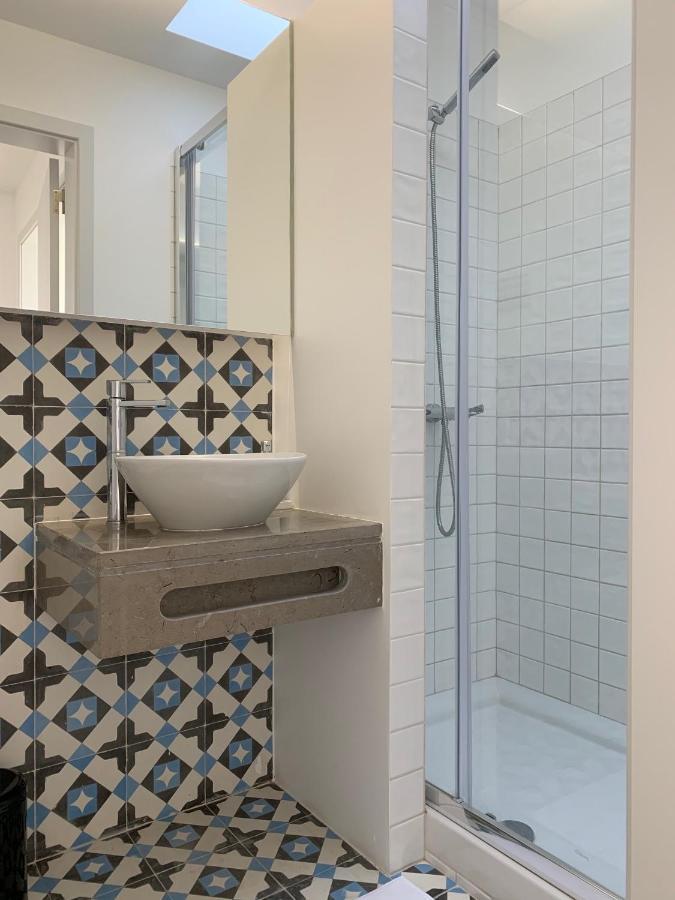 Stylish Townhouse With Gallery In The Heart Of Tavira For Two Eksteriør bilde